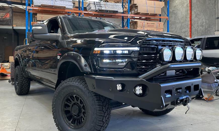 TrailReady Pre-Runner Bullbar — RAM 2500/3500 DJII 2019+ 2026 Facelift Compatible