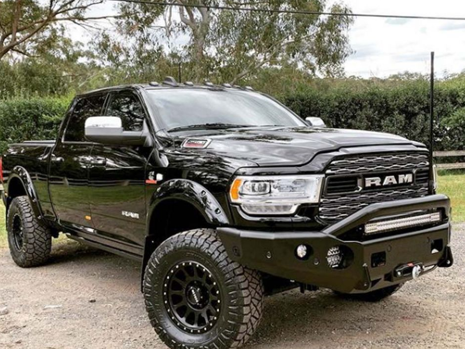 TrailReady Pre-Runner Bullbar — RAM 2500/3500 DJII 2019+ 2026 Facelift Compatible